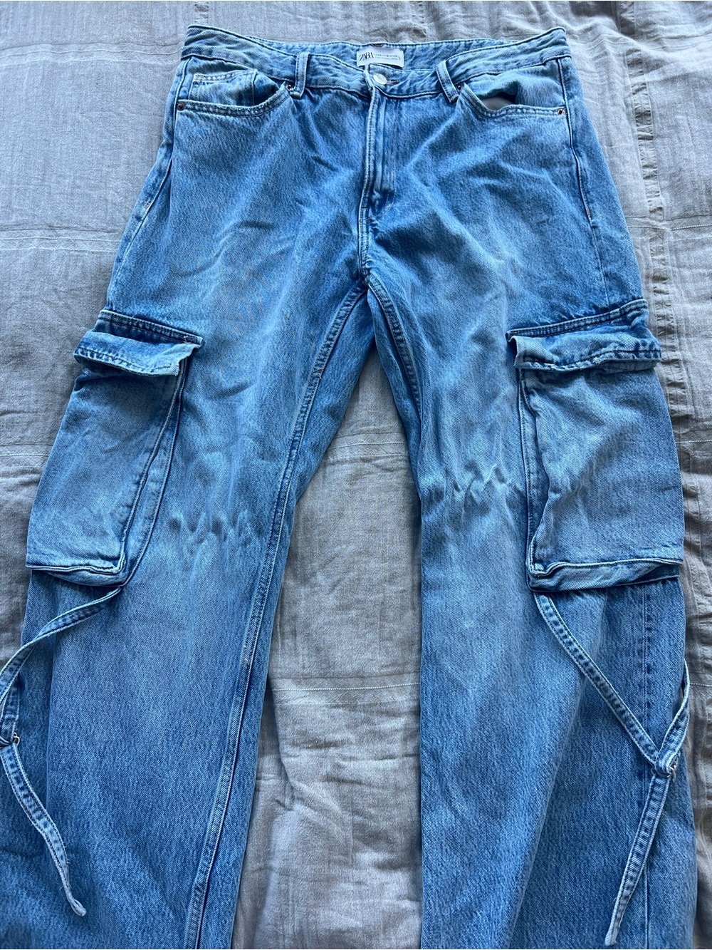 Zara Light Wash Cargo Jeans